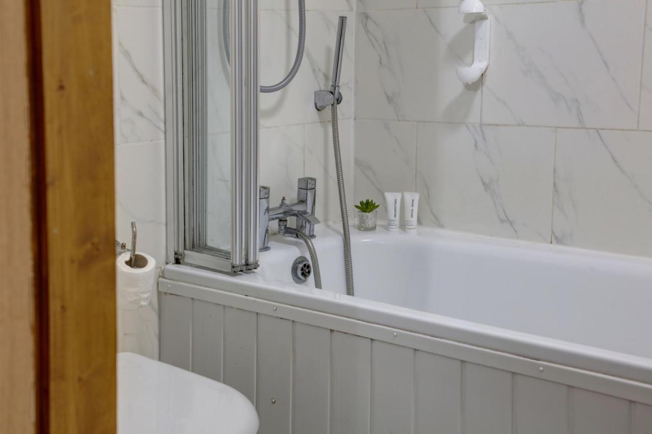 Best Western London Ilford Hotel Екстериор снимка