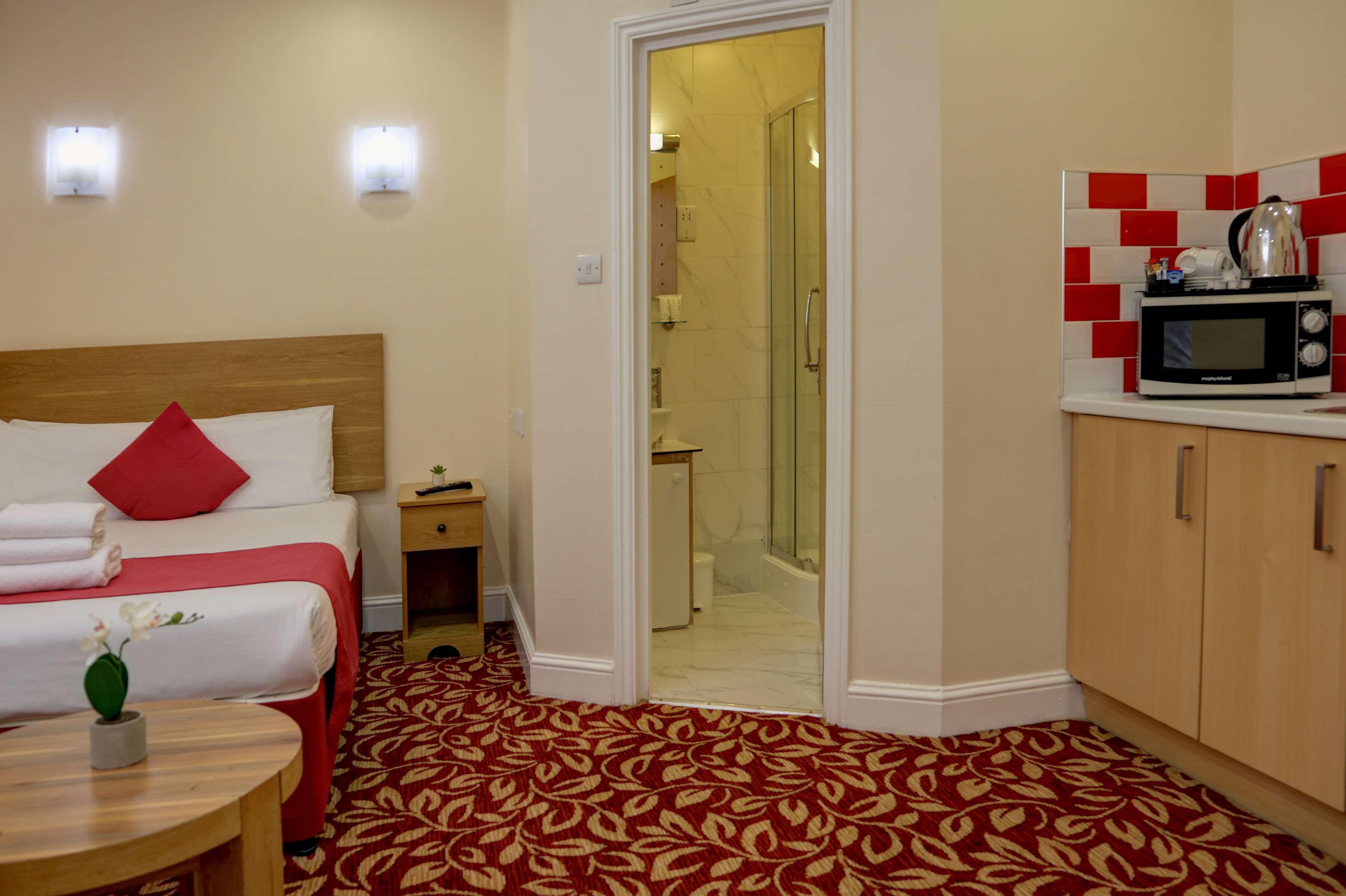Best Western London Ilford Hotel Екстериор снимка