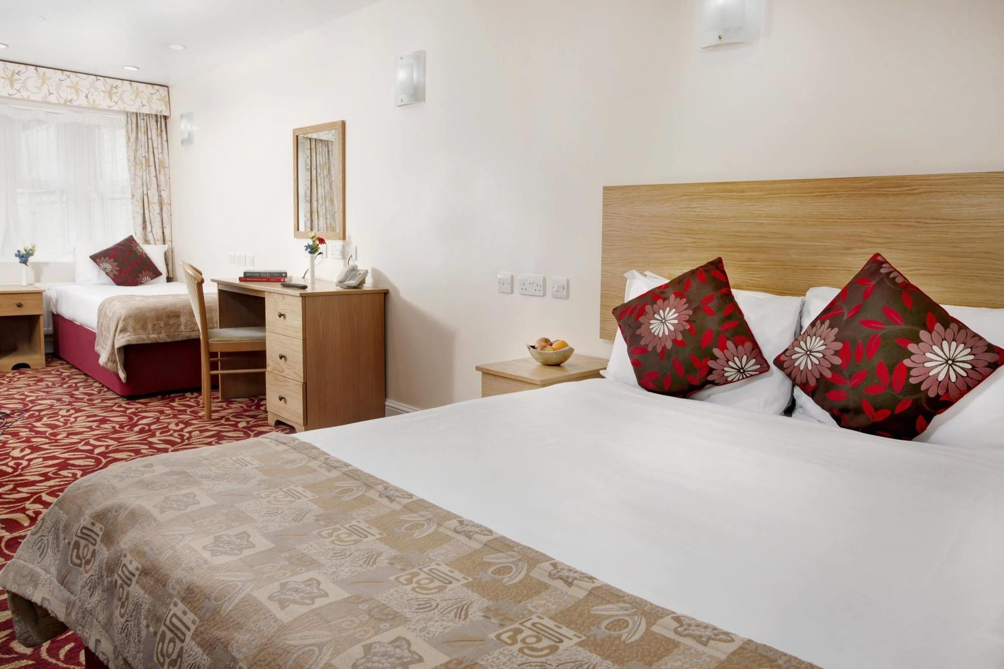 Best Western London Ilford Hotel Екстериор снимка