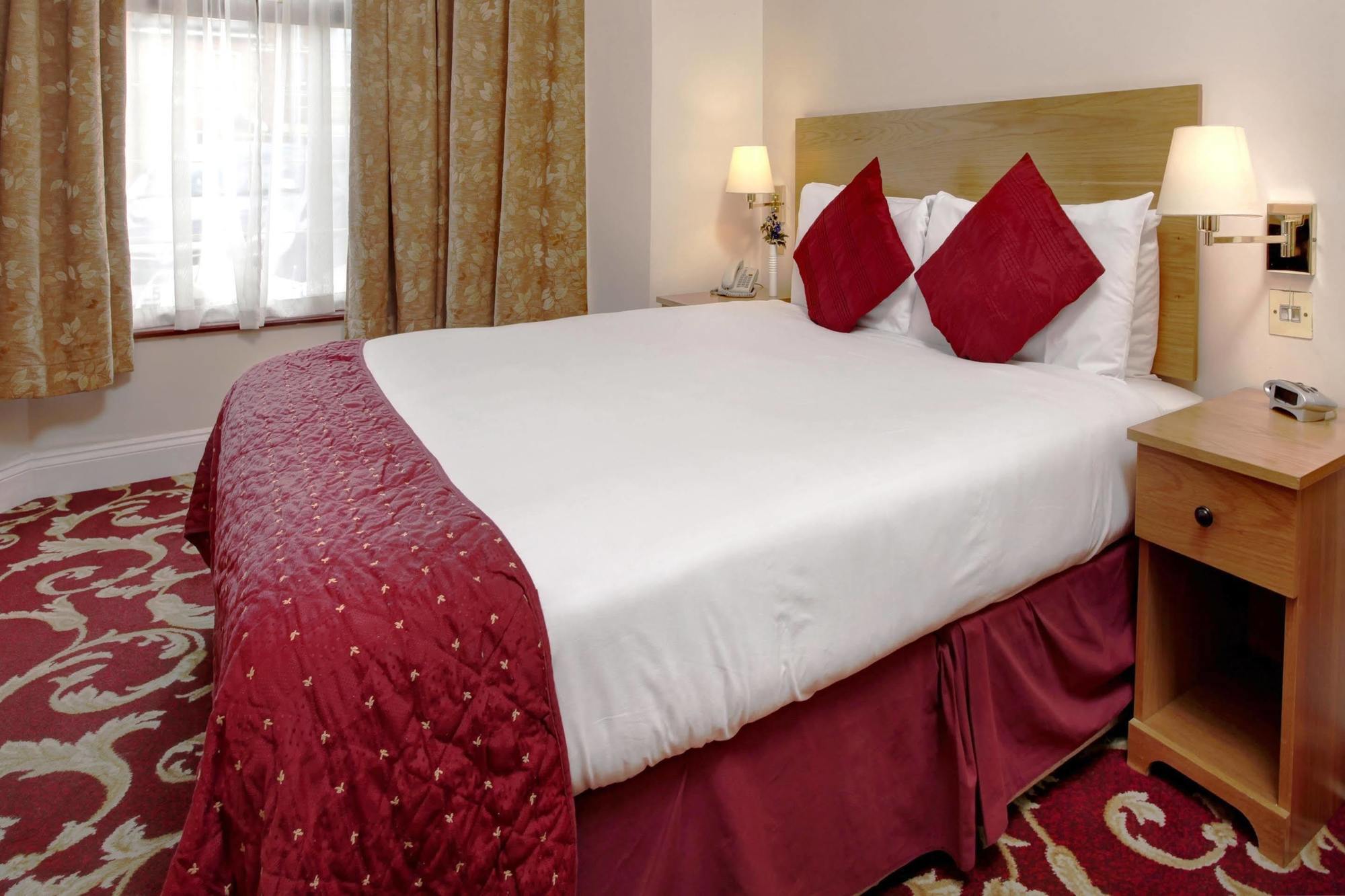 Best Western London Ilford Hotel Екстериор снимка