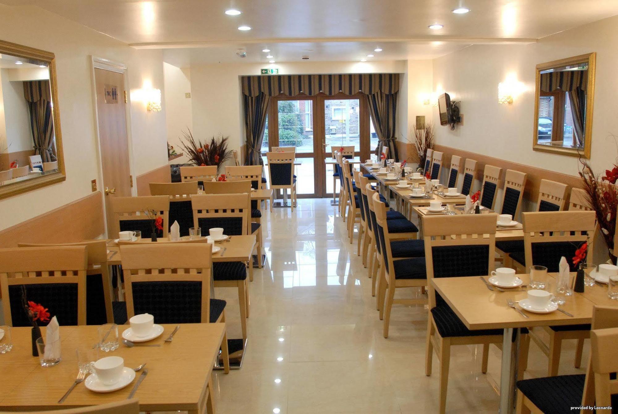 Best Western London Ilford Hotel Ресторант снимка
